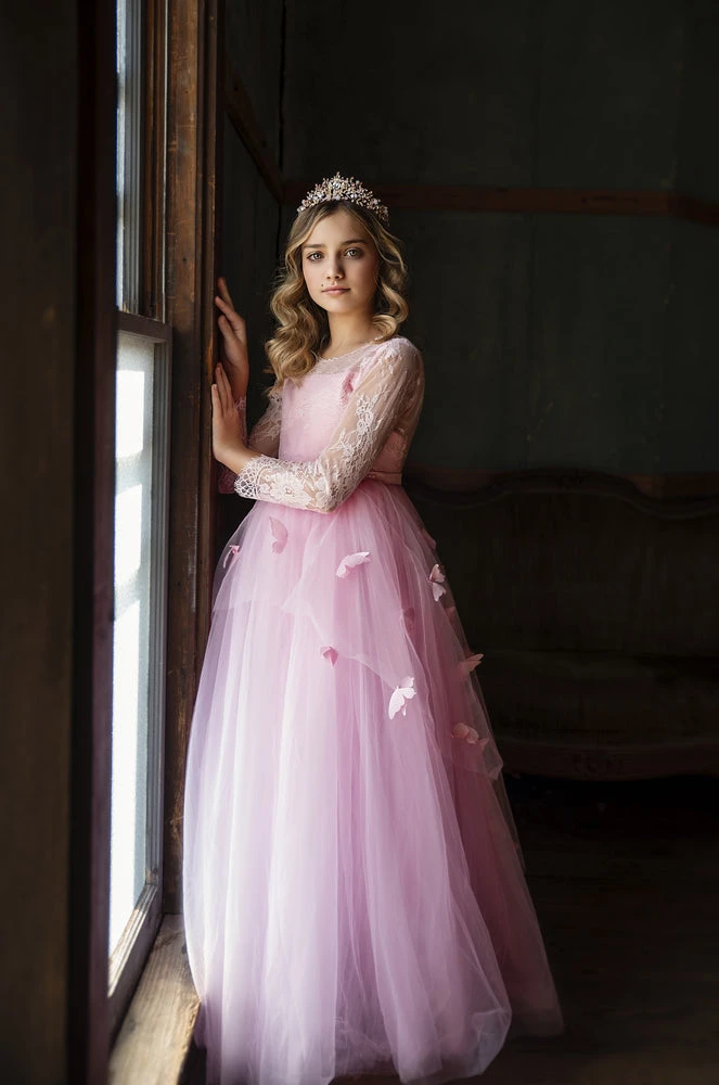 LILIANA DOLL - Image 4