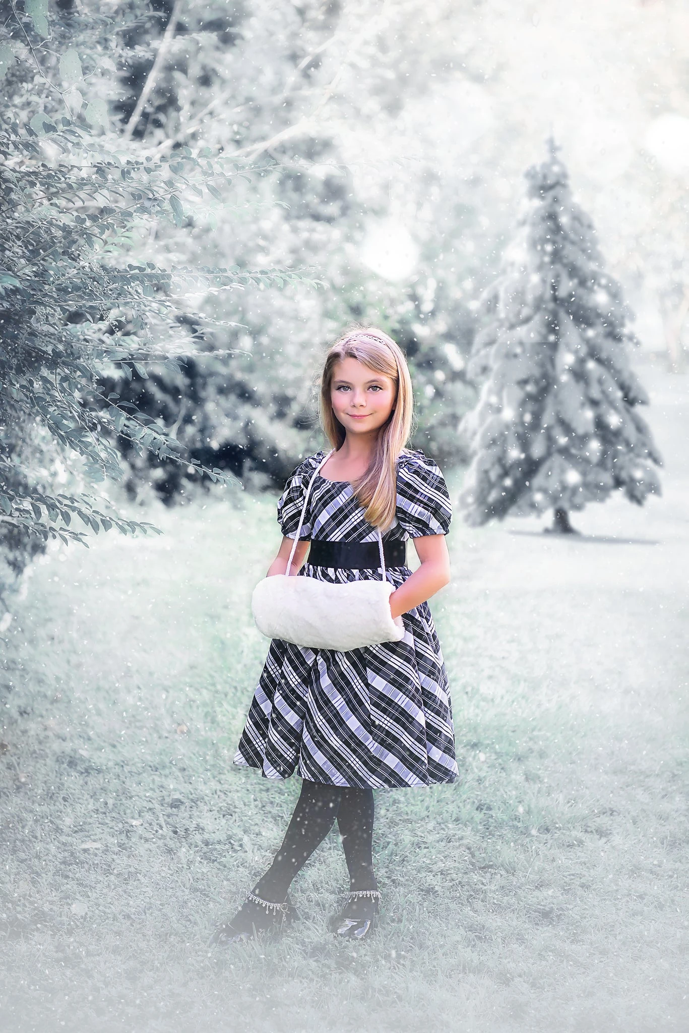 ARIELLE DRESS BLACK & WHITE PLAID - Image 2